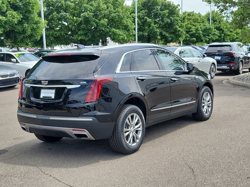 Used 2022 Cadillac XT5 Premium Luxury w/ Technology Package AWD/4WD image 4