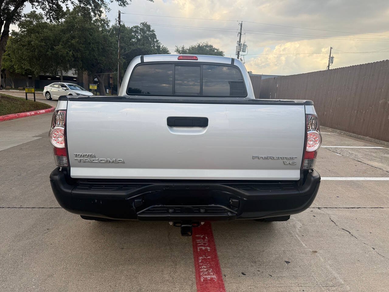 Used 2011 Toyota Tacoma PreRunner w/ Convenience Pkg RWD image 5