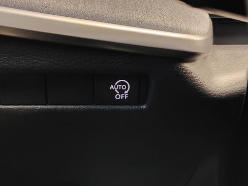 Used 2026 Nissan Kicks SV w/ Cold Weather Package FWD image 28