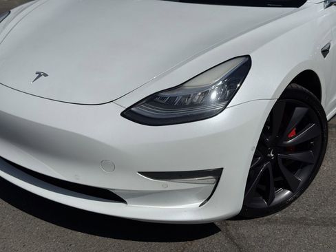 Used 2020 Tesla Model 3 Performance image 3