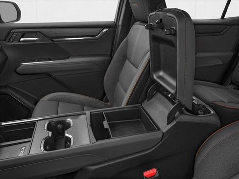 New 2026 GMC Acadia AT4 w/ Luxury Package AWD/4WD image 10