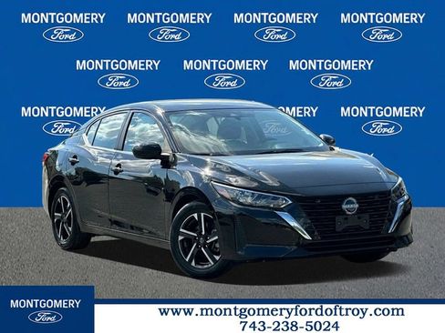 Used 2025 Nissan Sentra SV FWD image 1