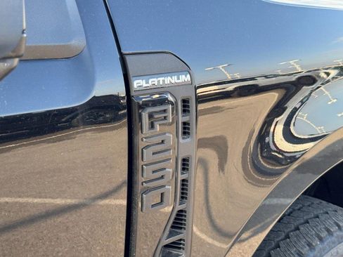 New 2026 Ford F250 Platinum w/ FX4 Off-Road Package image 12