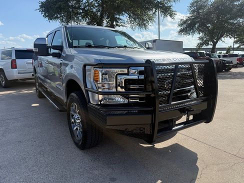 Used 2021 Ford F250 Lariat w/ Lariat Value Package AWD/4WD image 1