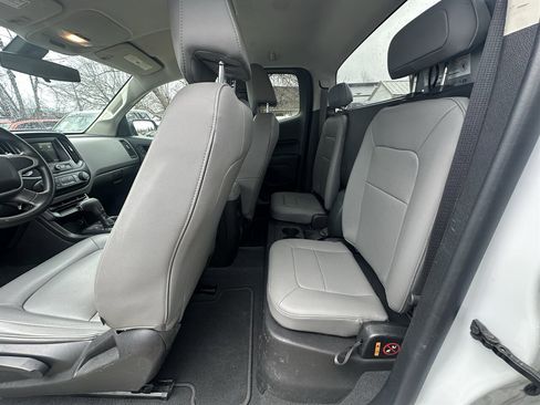 Used 2019 Chevrolet Colorado W/T w/ WT Convenience Package image 11