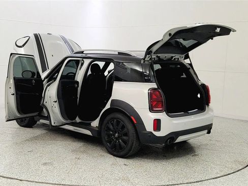 Used 2023 MINI Cooper Countryman S w/ Premium Package image 11