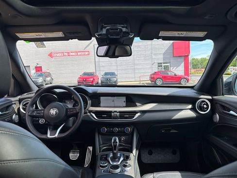 Used 2023 Alfa Romeo Stelvio Ti AWD/4WD image 49