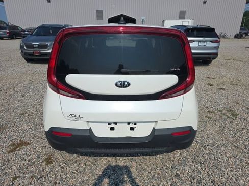 Used 2021 Kia Soul LX FWD image 5