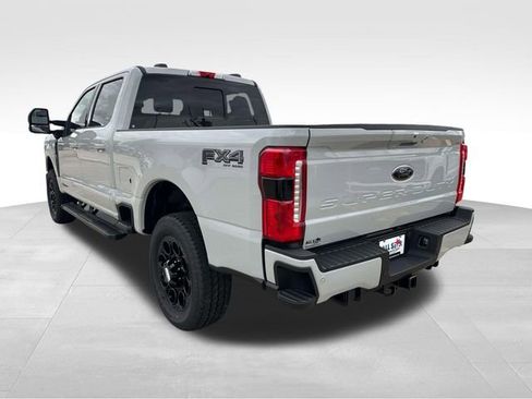 New 2026 Ford F250 Lariat w/ Black Appearance Package image 6