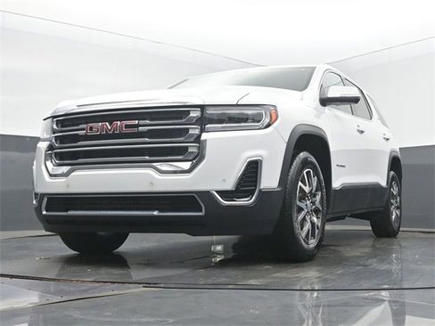 Used 2023 GMC Acadia SLE image 48