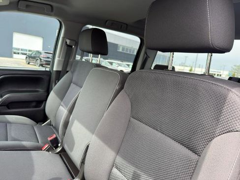 Used 2018 Chevrolet Silverado 1500 LT AWD/4WD image 30