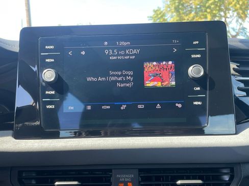 Used 2025 Volkswagen Jetta SE image 20