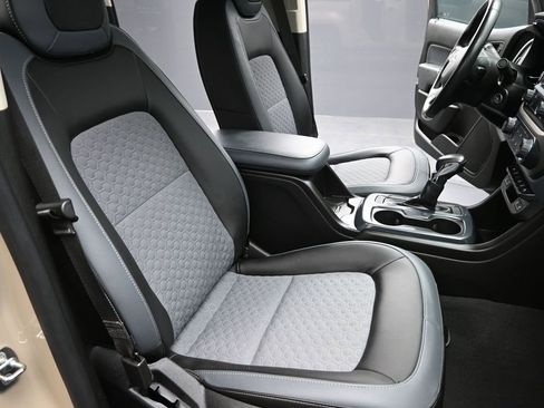 Used 2022 Chevrolet Colorado Z71 image 19