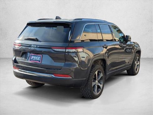 Used 2023 Jeep Grand Cherokee 4WD 4xe image 5