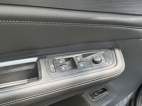 New 2026 Volkswagen Atlas Cross Sport SE AWD/4WD image 17