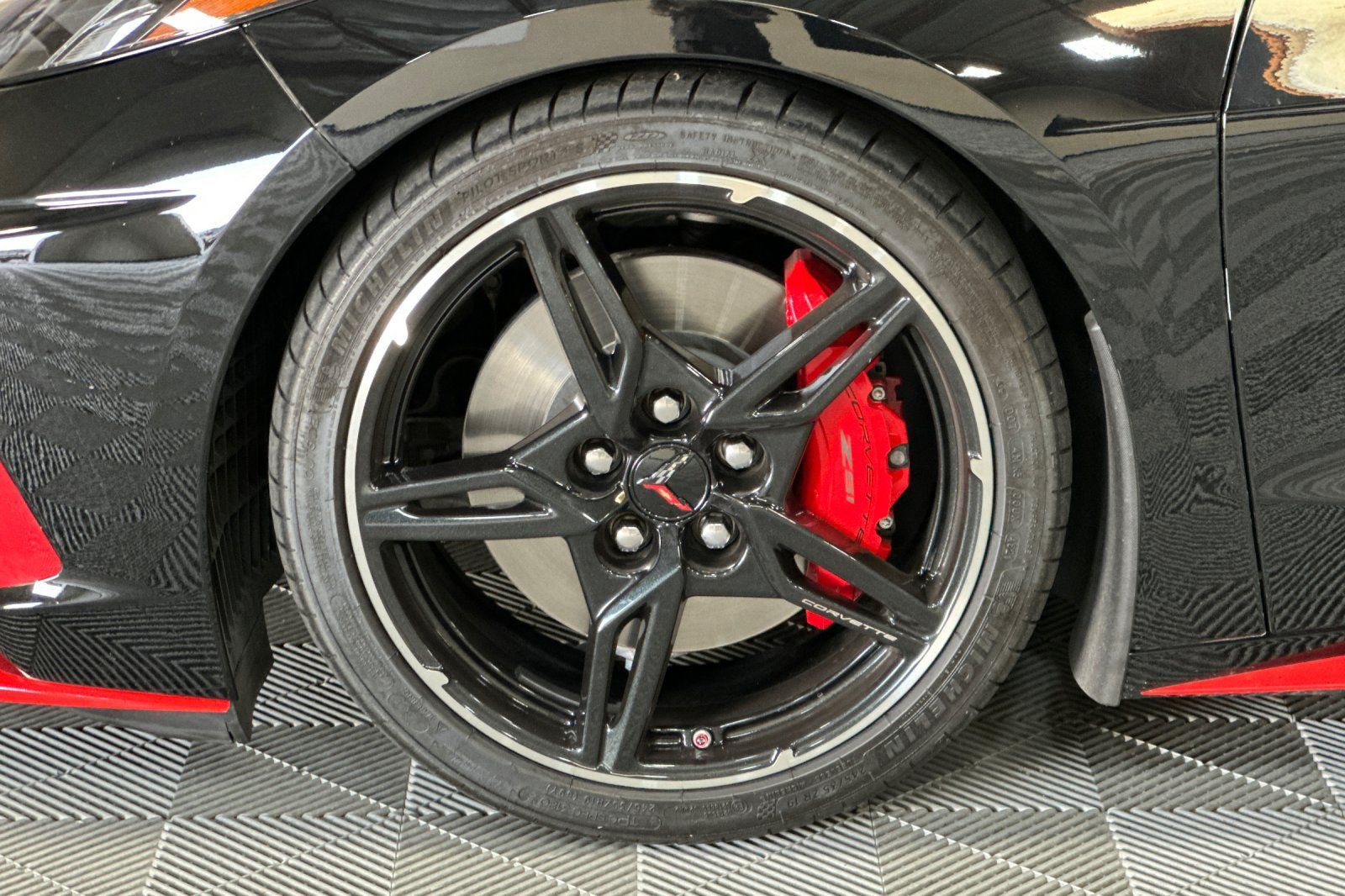 Used 2022 Chevrolet Corvette Stingray Premium Cpe w/ Z51 Performance Package RWD image 44