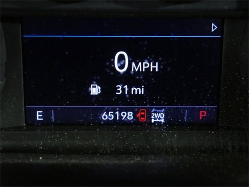 Used 2020 Chevrolet Silverado 1500 LT image 24