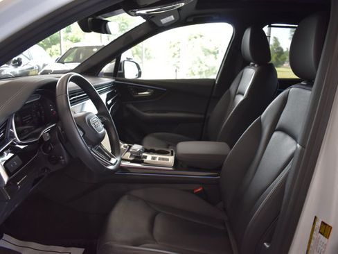 Used 2023 Audi Q7 3.0T Premium Plus w/ Premium Plus Package AWD/4WD image 13