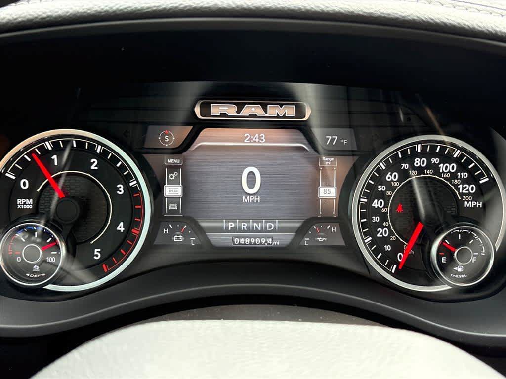 Used 2024 RAM 2500 Laramie AWD/4WD image 11