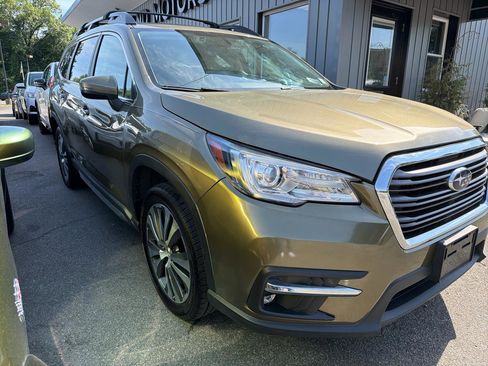 Used 2022 Subaru Ascent Limited AWD/4WD image 3