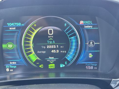 Used 2017 Chevrolet Volt Premier w/ Driver Confidence II Package FWD image 44