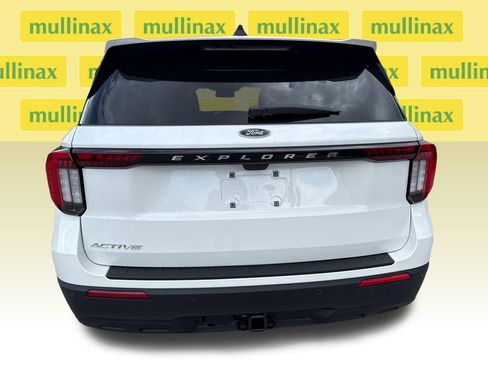New 2026 Ford Explorer Active image 14