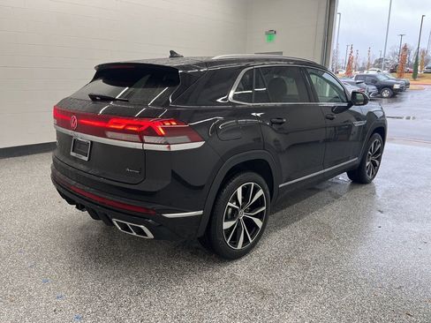 New 2026 Volkswagen Atlas Cross Sport SEL Premium R-Line AWD/4WD image 8