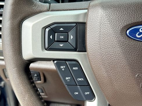 Used 2018 Ford F150 King Ranch w/ Equipment Group 601A Luxury AWD/4WD image 29