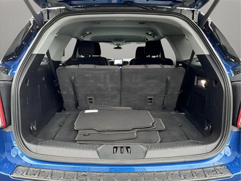 Used 2022 Ford Explorer XLT image 27