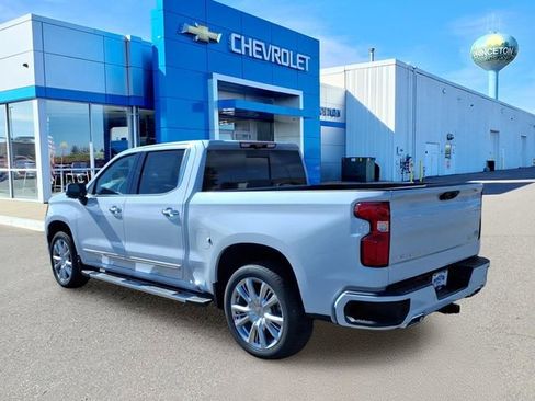 New 2026 Chevrolet Silverado 1500 High Country AWD/4WD image 6