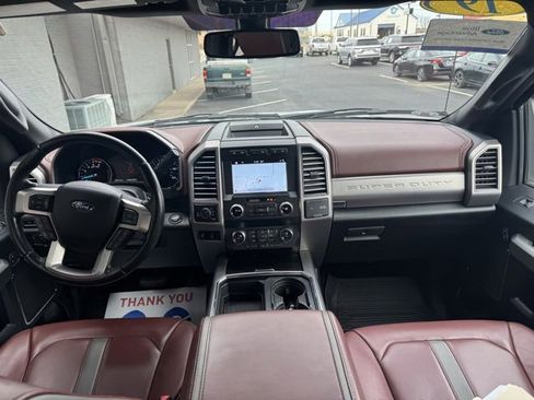 Certified 2019 Ford F350 Platinum w/ Platinum Ultimate Package image 9