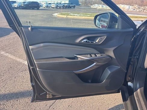 Used 2024 Chevrolet Trax ACTIV w/ Driver Confidence Package image 9