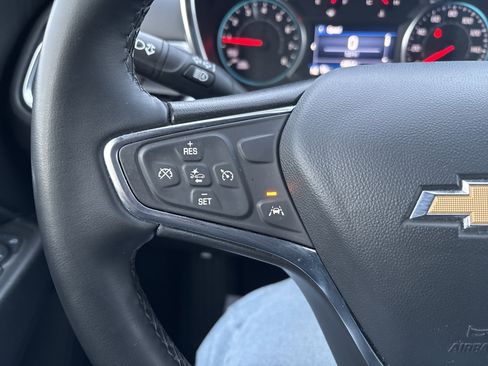 Used 2024 Chevrolet Equinox LT image 18