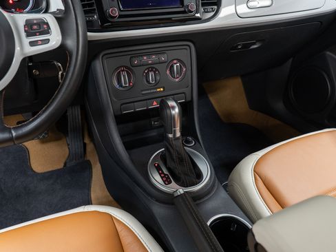 Used 2017 Volkswagen Beetle 1.8T Classic image 20