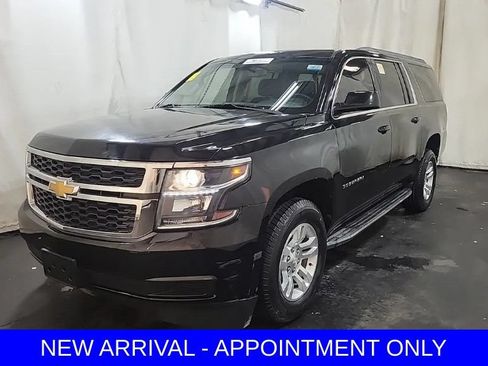 Used 2018 Chevrolet Suburban LS RWD image 1
