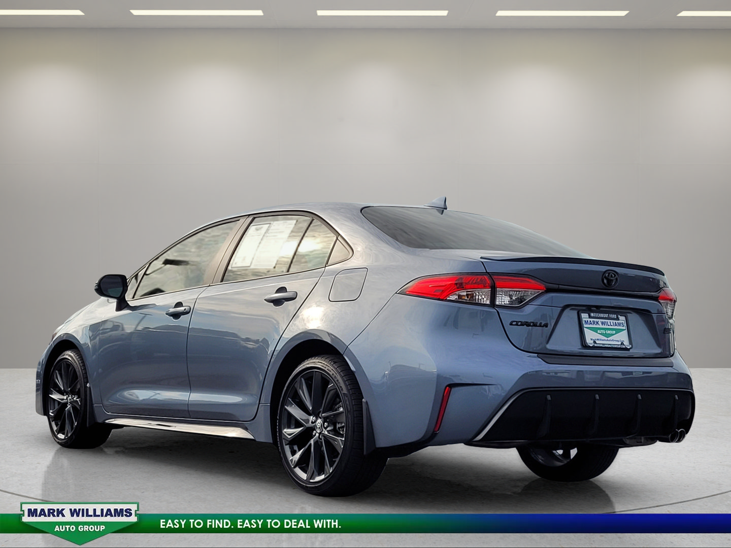 Used 2026 Toyota Corolla SE w/ SE Package FWD image 6