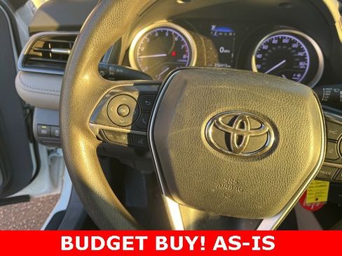 Used 2021 Toyota Camry LE image 19