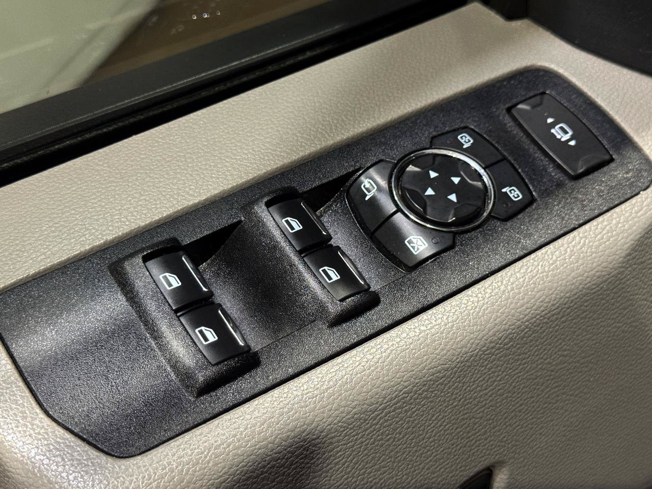 Used 2022 Ford F250 XLT w/ XLT Premium Package AWD/4WD image 34