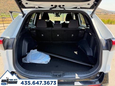 Used 2025 Toyota RAV4 SE AWD/4WD image 31