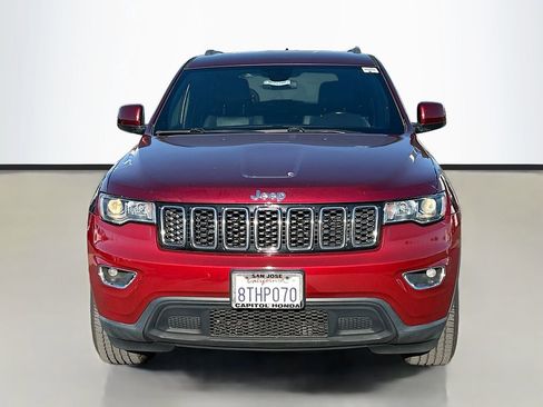 Used 2021 Jeep Grand Cherokee Laredo X AWD/4WD image 2