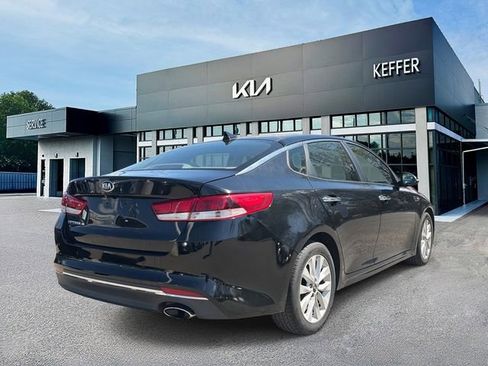 Certified 2018 Kia Optima LX w/ 17" Alloy Wheels Package image 8
