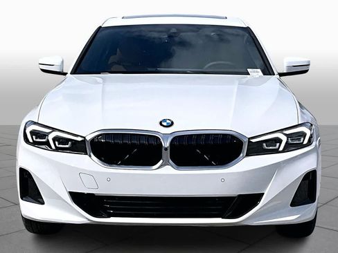 Used 2026 BMW 330i Sedan w/ Convenience Package RWD image 3