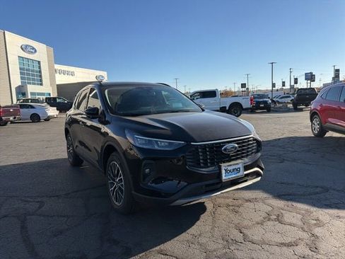 Used 2024 Ford Escape SE w/ PHEV Premium Package image 1