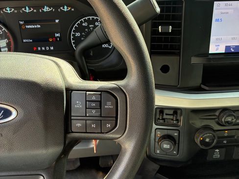 Used 2024 Ford F350 XLT AWD/4WD image 13