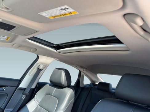 Used 2024 Honda Civic Touring image 21