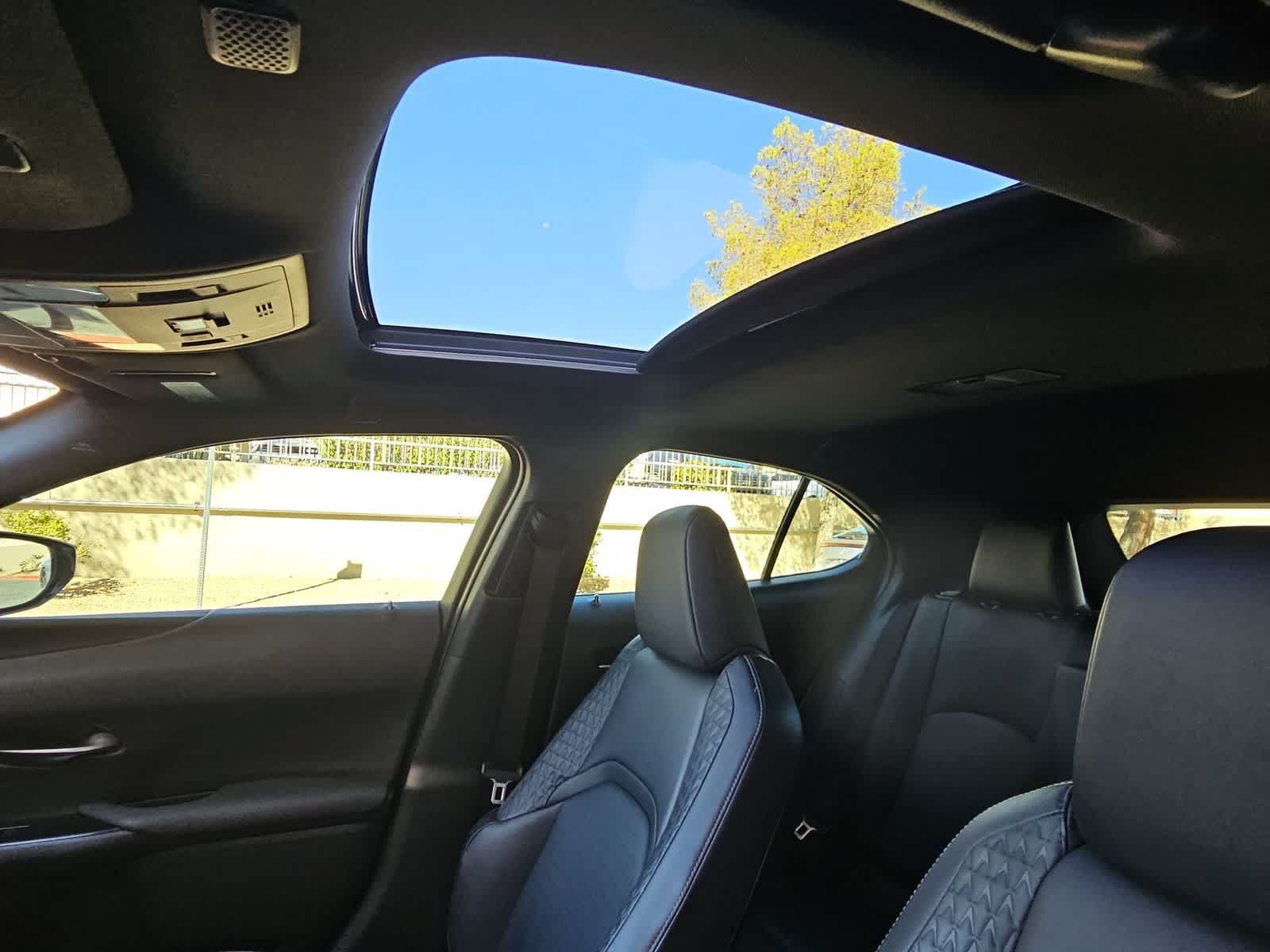 Used 2019 Lexus UX 200 w/ Accessory Package 2 FWD image 28