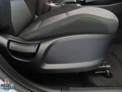 Used 2025 Kia Soul LX w/ LX Technology Package FWD image 27