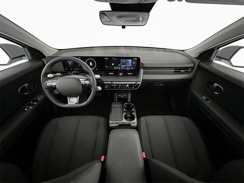 New 2025 Hyundai Ioniq 5 SE image 13