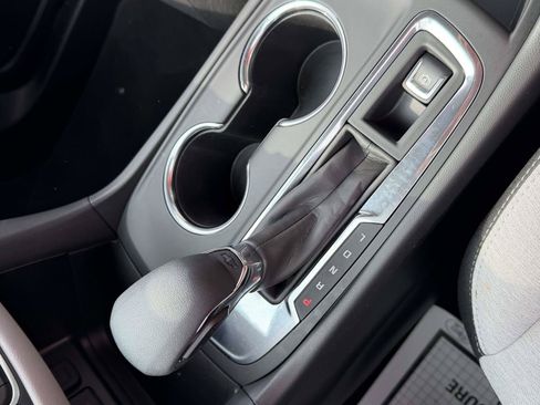 Certified 2023 Chevrolet Equinox LS FWD image 18