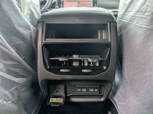 New 2026 Jeep Grand Cherokee Laredo AWD/4WD image 14